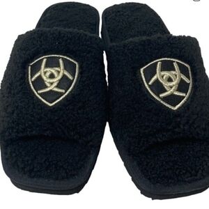 Ariat Black Fuzzy Slippers